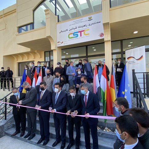 Refuerzo de los recursos humanos para la salud en la provincia de Duhok