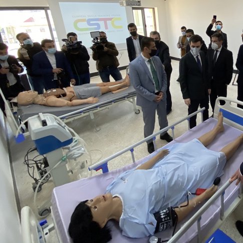 Refuerzo de los recursos humanos para la salud en la provincia de Duhok