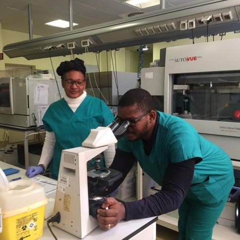 Creación del primer Centro de Transfusión de Sierra Leona