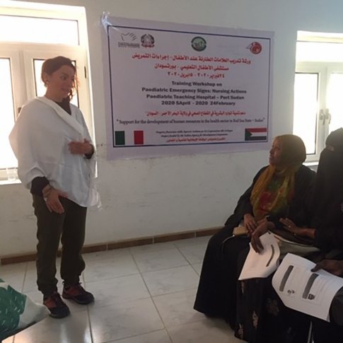 Apoyo a la salud pública del Estado del Mar Rojo en el sector de la salud materno-infantil